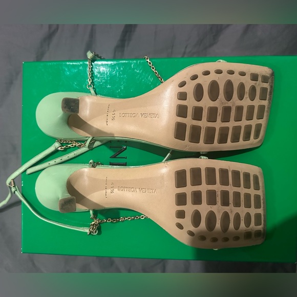 BOTTEGA VENETA
Leather Chain-Link Accents Sandals - Picture 4 of 5